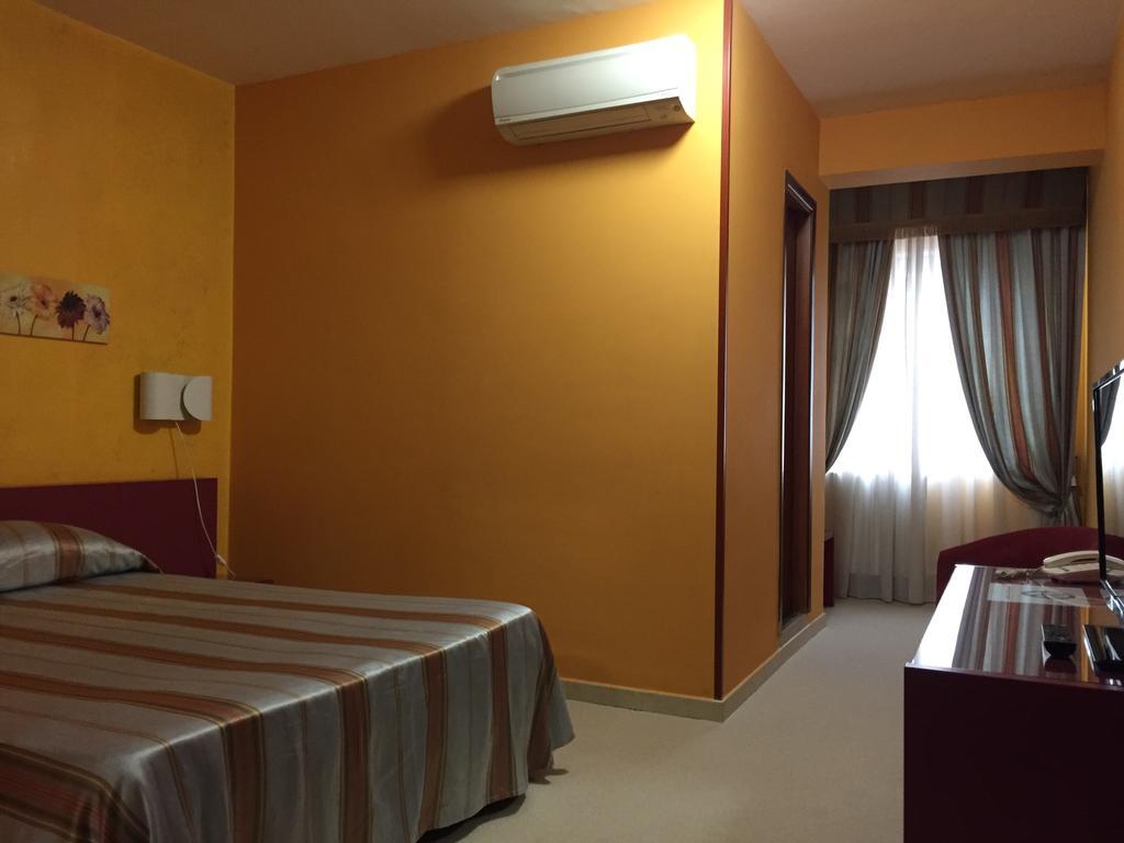 Cristal Hotel Manocalzati Extérieur photo